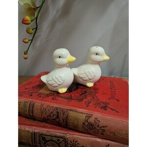 Vintage Ceramic Duck Salt and Pepper Shakers Kitchen Decor Cottagecore‎